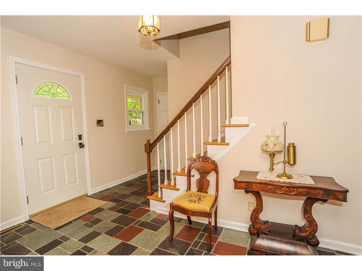 7 Valley Creek Road Malvern, PA 19355 - Photo 2 of 25 Hallway