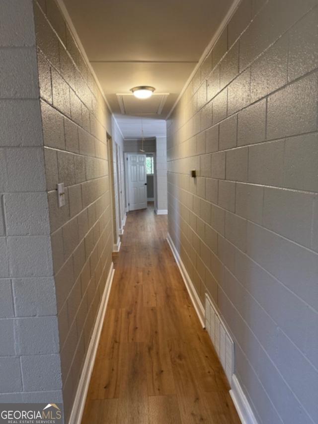 206 Sycamore Way Clarkesville, GA 30523 - Photo 6 of 19 a bathroom with a shower
