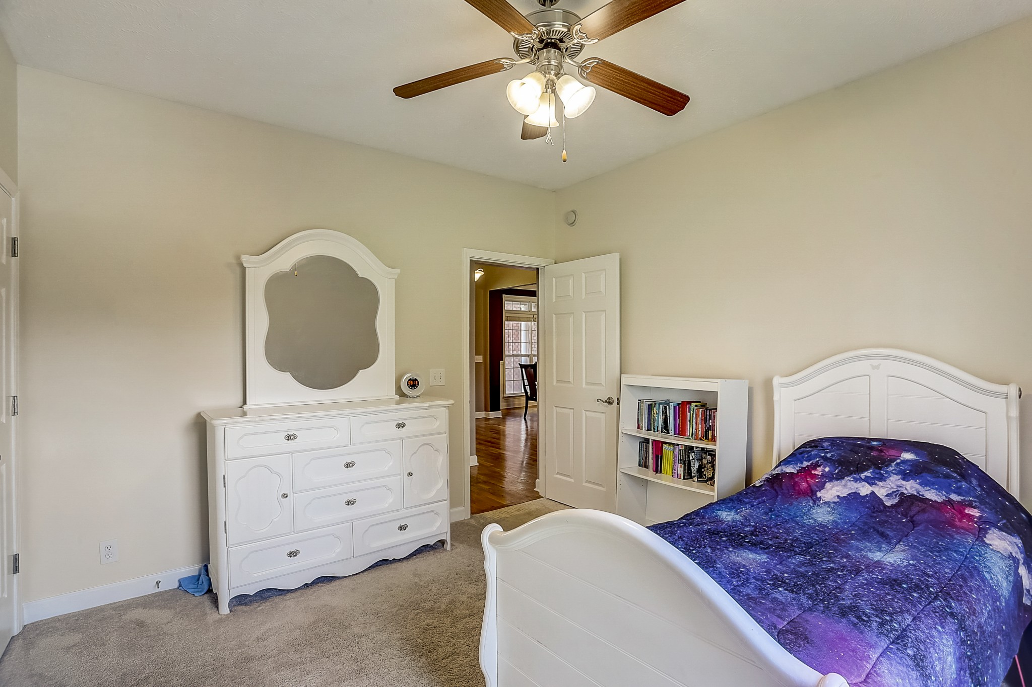 3947 Rowland Road Murfreesboro, TN 37128 - Photo 17 of 50 a living room with furniture