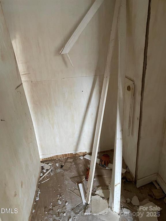 1124 Riverside Drive Charlotte, NC 28214 - Photo 8 of 15 a view of an entryway