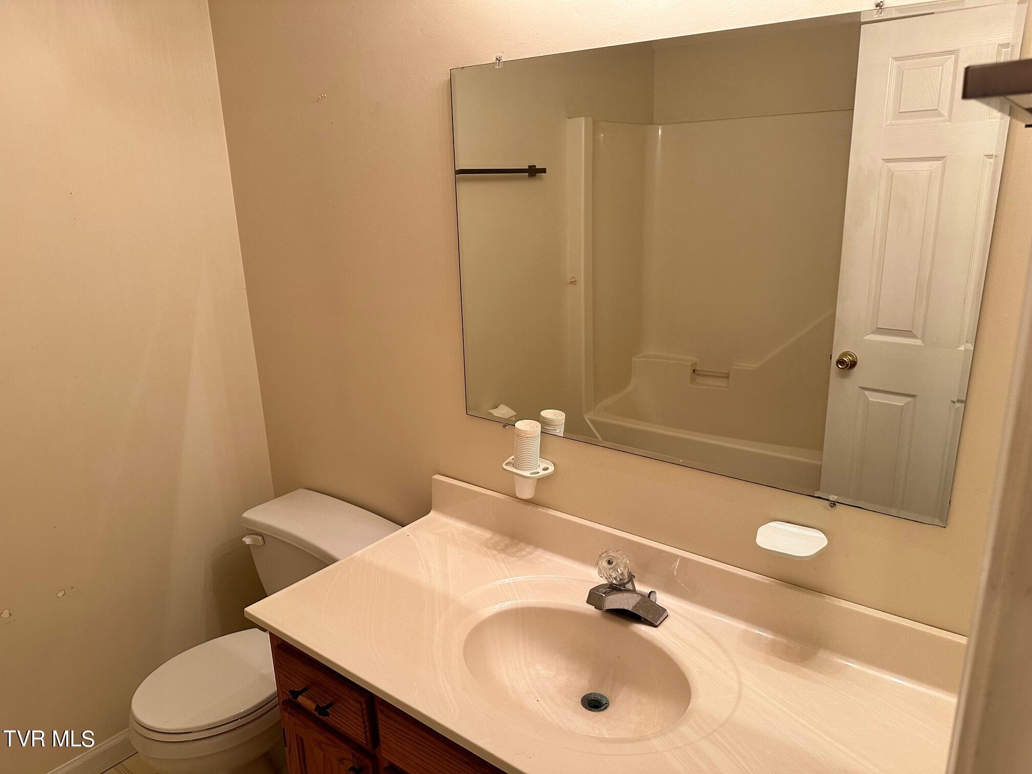 1006 Rocky Ridge Road Johnson City, TN 37601 - Photo 11 of 17 11