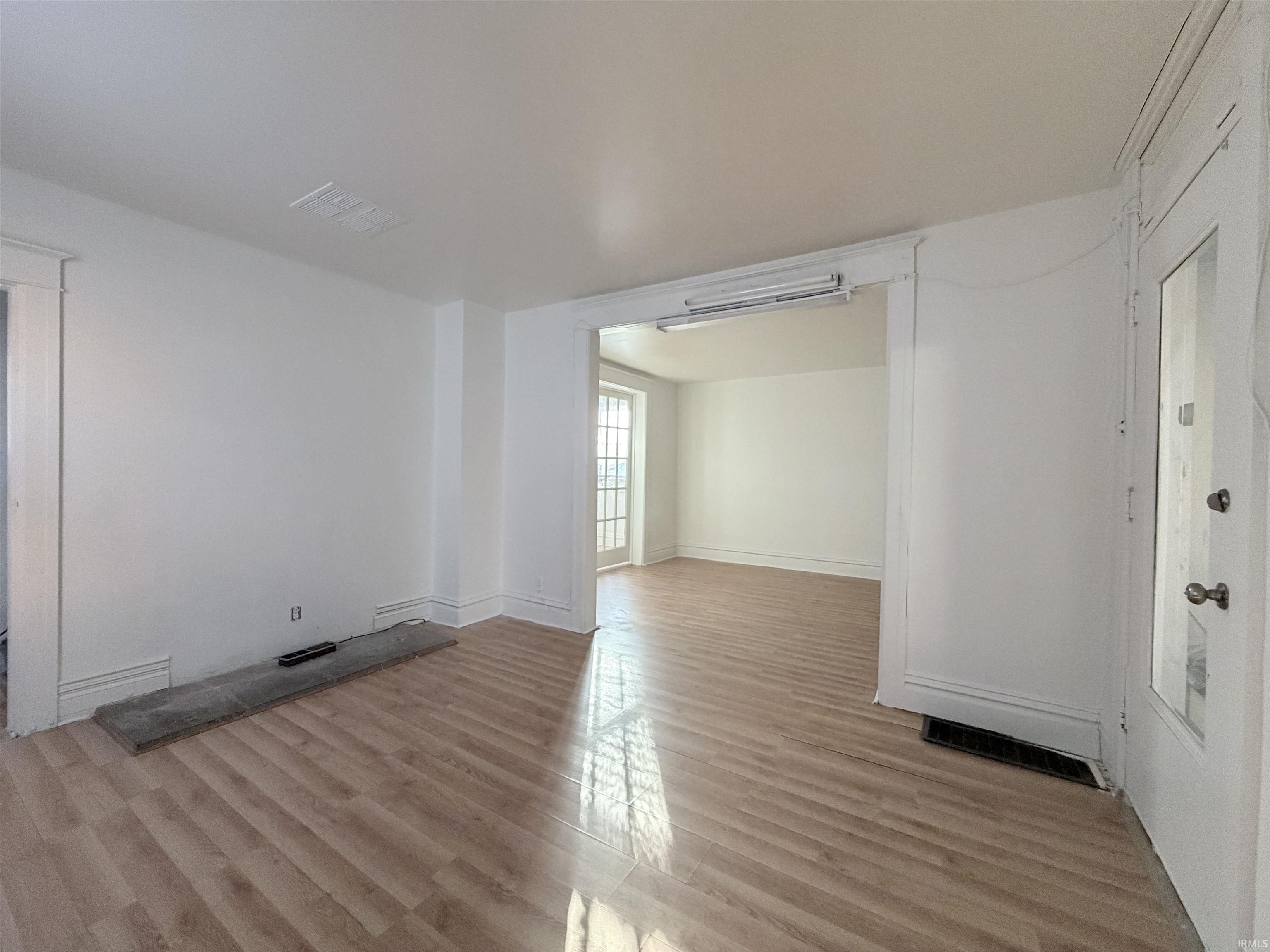 925 Cottage Avenue Fort Wayne, IN 46807 - Photo 5 of 28