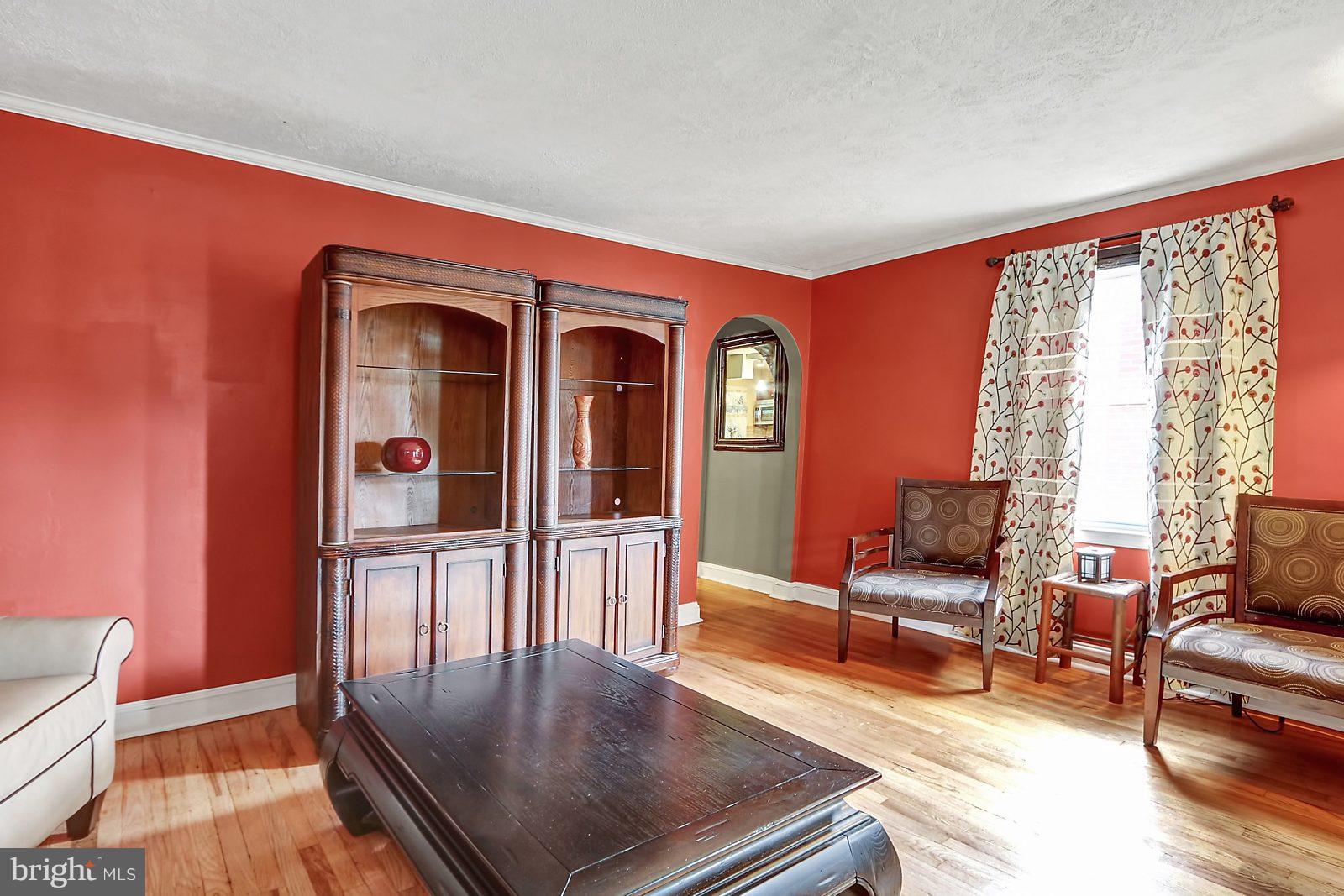 2820 Topaz Road Baltimore, MD 21234 - Photo 2 of 30 Living Room
