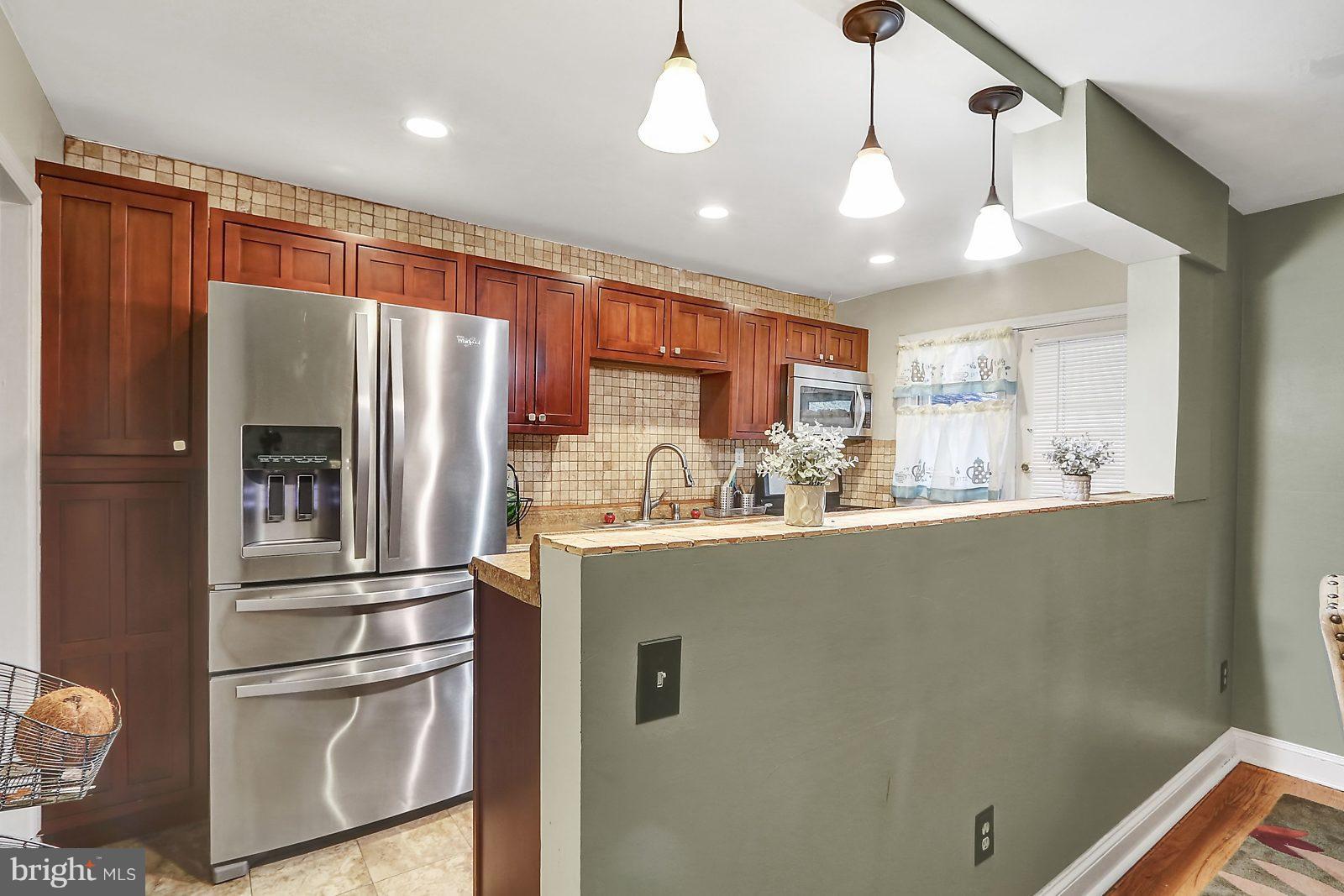 2820 Topaz Road Baltimore, MD 21234 - Photo 7 of 30 Kitchen