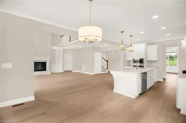 $869,900 | 3106 Pasture View Drive, Summerfield, NC 27358