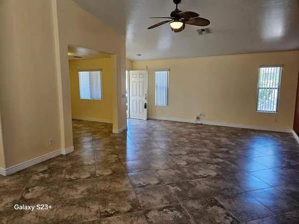 $1,725 | 2922 East Sierrita Road, San Tan Valley, AZ 85143