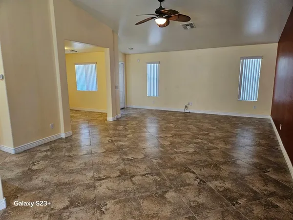 $1,725 | 2922 East Sierrita Road, San Tan Valley, AZ 85143