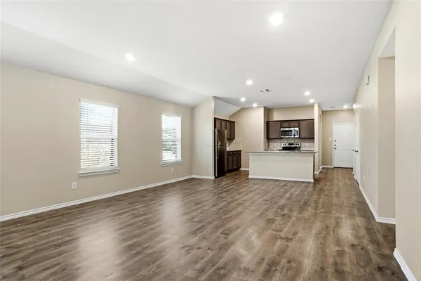 $1,975 | 2603 Hutchins Drive, Seagoville, TX 75159