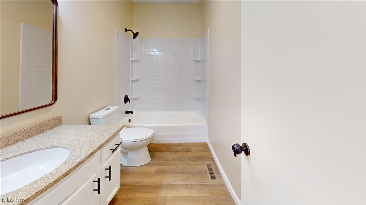 102 Summit Road Marietta, OH 45750 - Photo 27 of 44 Main floor bathroom