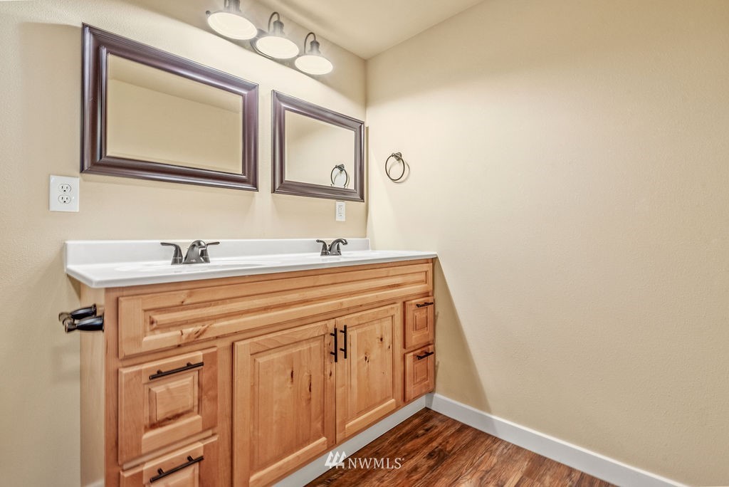 798 Winlock-Vader Road Winlock, WA 98596 - Photo 17 of 34