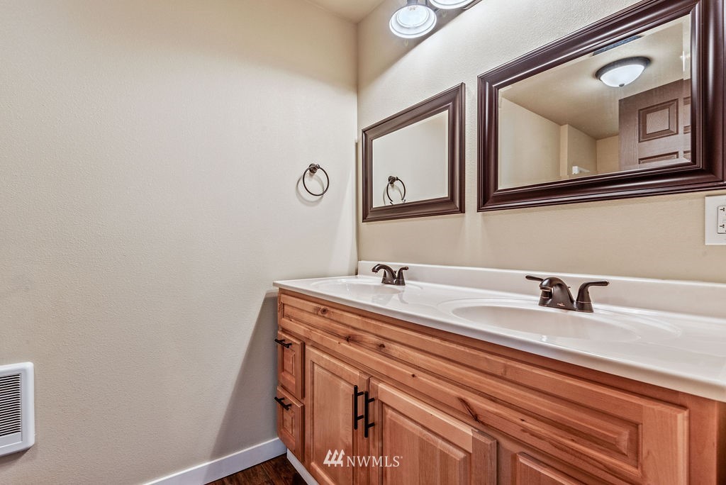 798 Winlock-Vader Road Winlock, WA 98596 - Photo 21 of 34