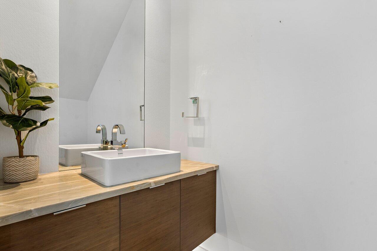 530 Northeast Wavecrest Way, Unit SOUTH Boca Raton, FL 33432 - Photo 12 of 46 012-530NortheastWavecrestWay-BocaRaton-F