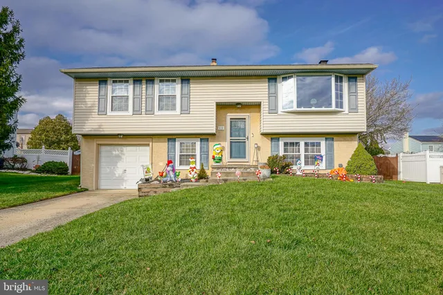 $390,000 | 410 Sheffield Court, Runnemede, NJ 08078