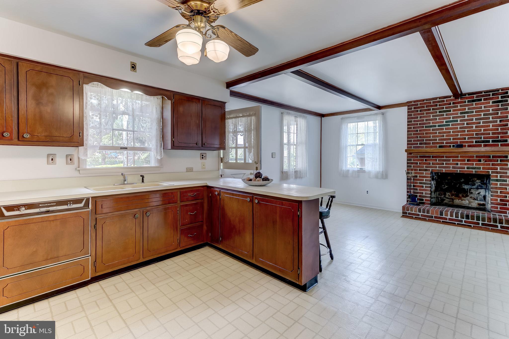 4414 Camellia Road Baltimore, MD 21236 - Photo 8 of 27 Gallery Image 8