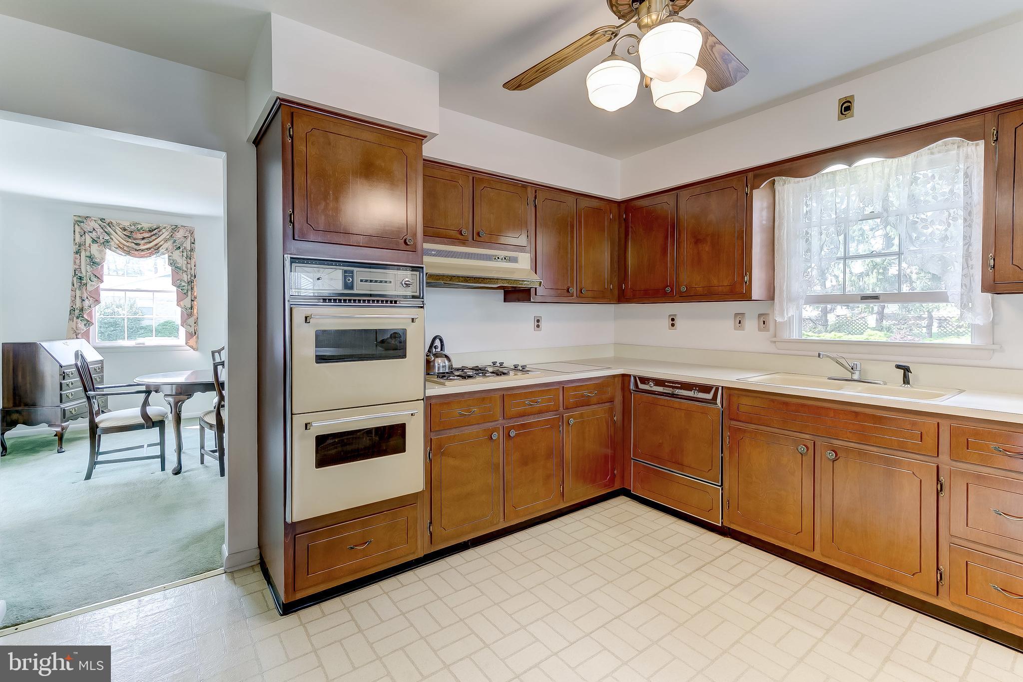 4414 Camellia Road Baltimore, MD 21236 - Photo 9 of 27 Gallery Image 9