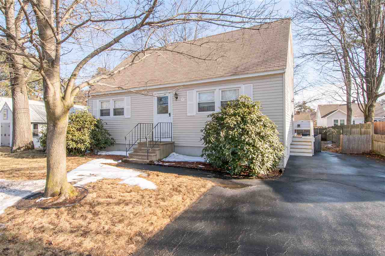 32 Fairview Avenue Nashua, NH 03060 - Photo 2 of 15