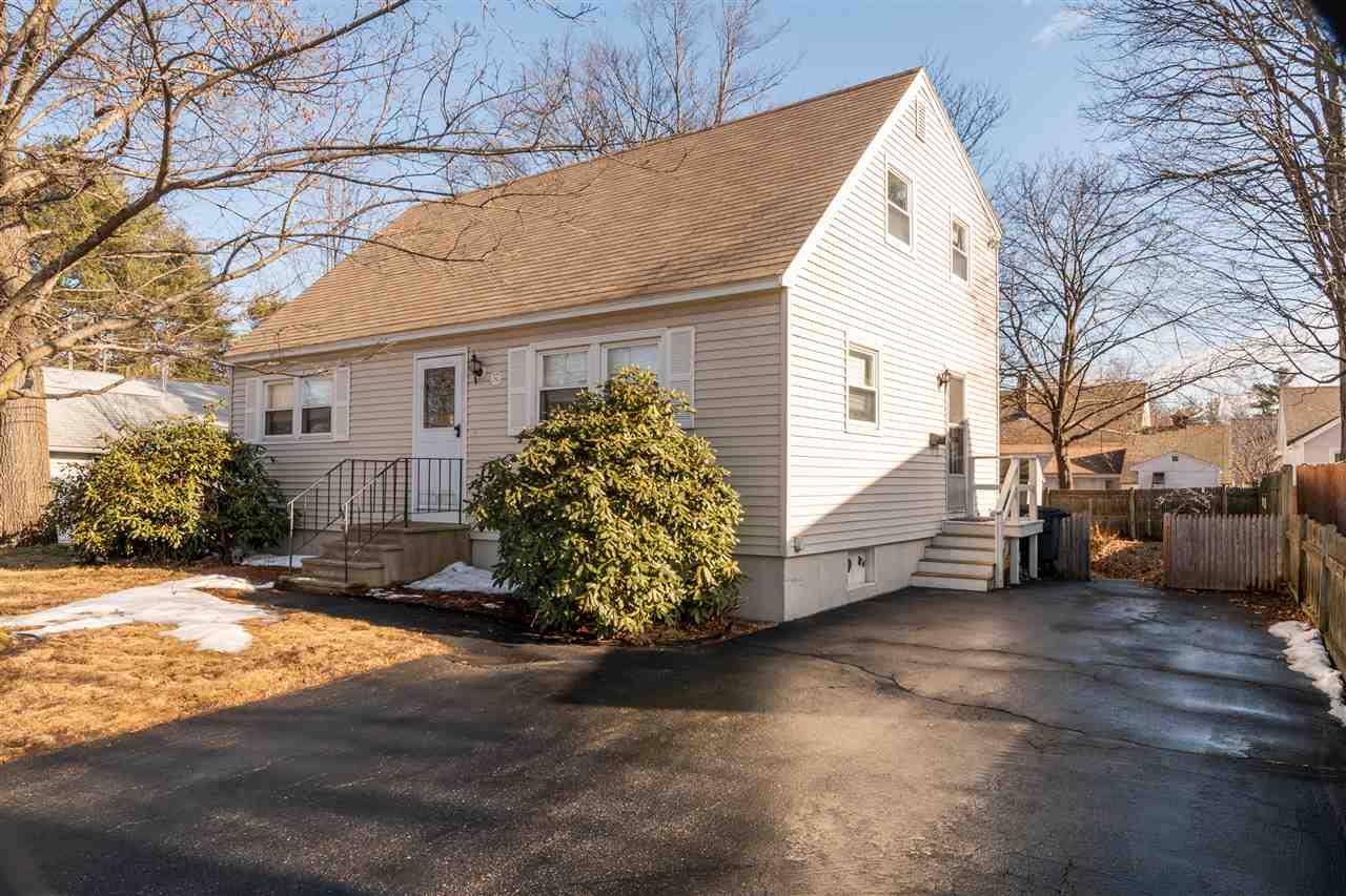 32 Fairview Avenue Nashua, NH 03060 - Photo 3 of 15