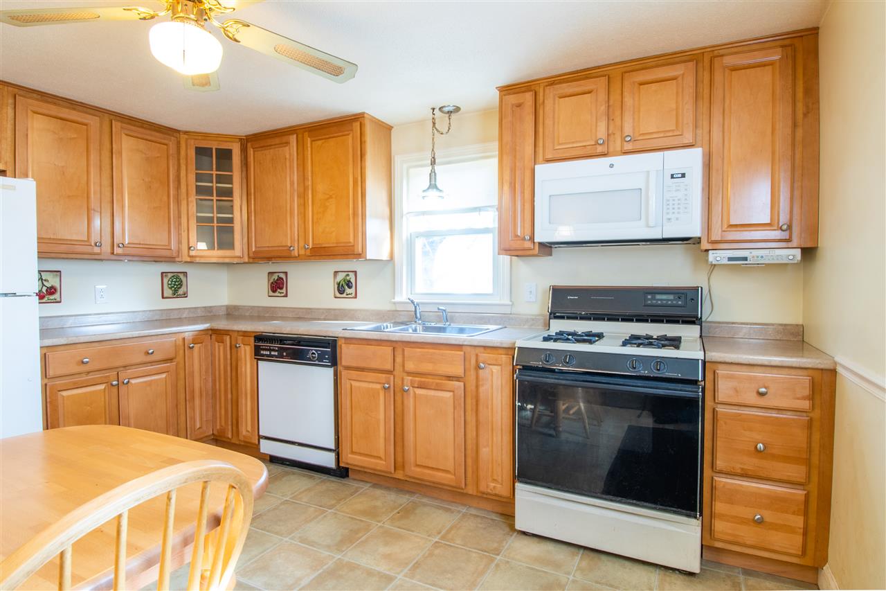 32 Fairview Avenue Nashua, NH 03060 - Photo 5 of 15