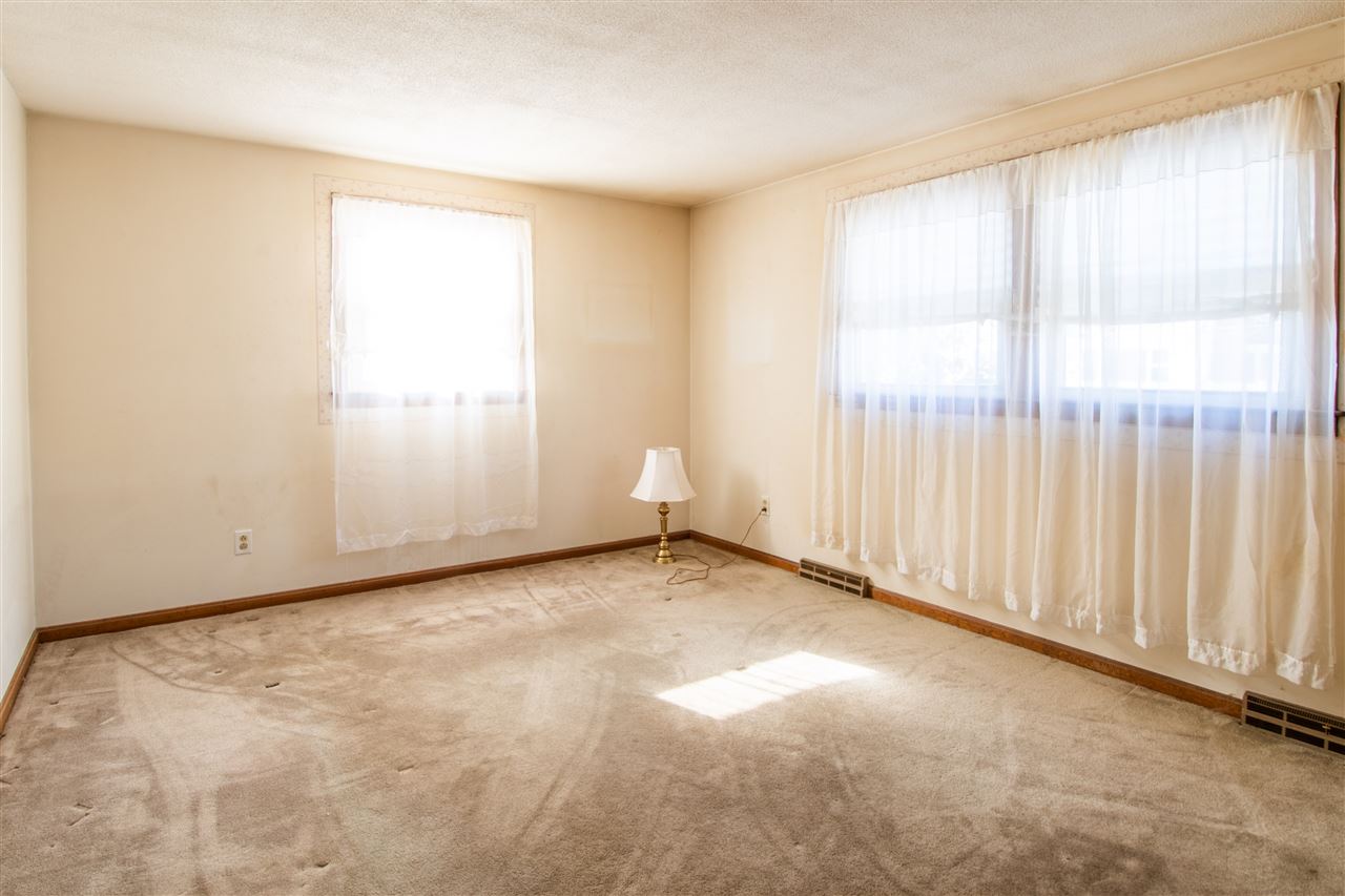 32 Fairview Avenue Nashua, NH 03060 - Photo 9 of 15