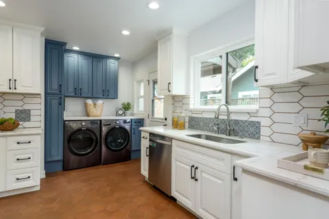 $2,500,000 | 926 Iris Street, Redwood City, CA 94061