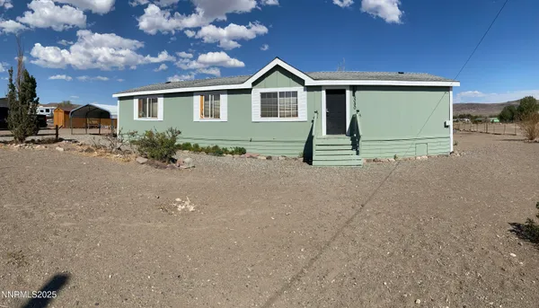 a view of house and outdoor space