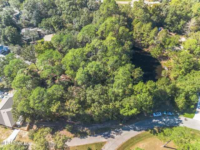 $35,900 | Maui Circle, Diamondhead, MS 39525