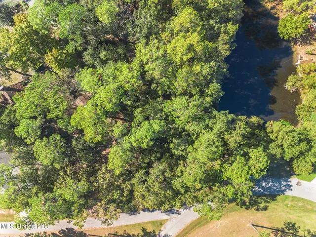 $35,900 | Maui Circle, Diamondhead, MS 39525