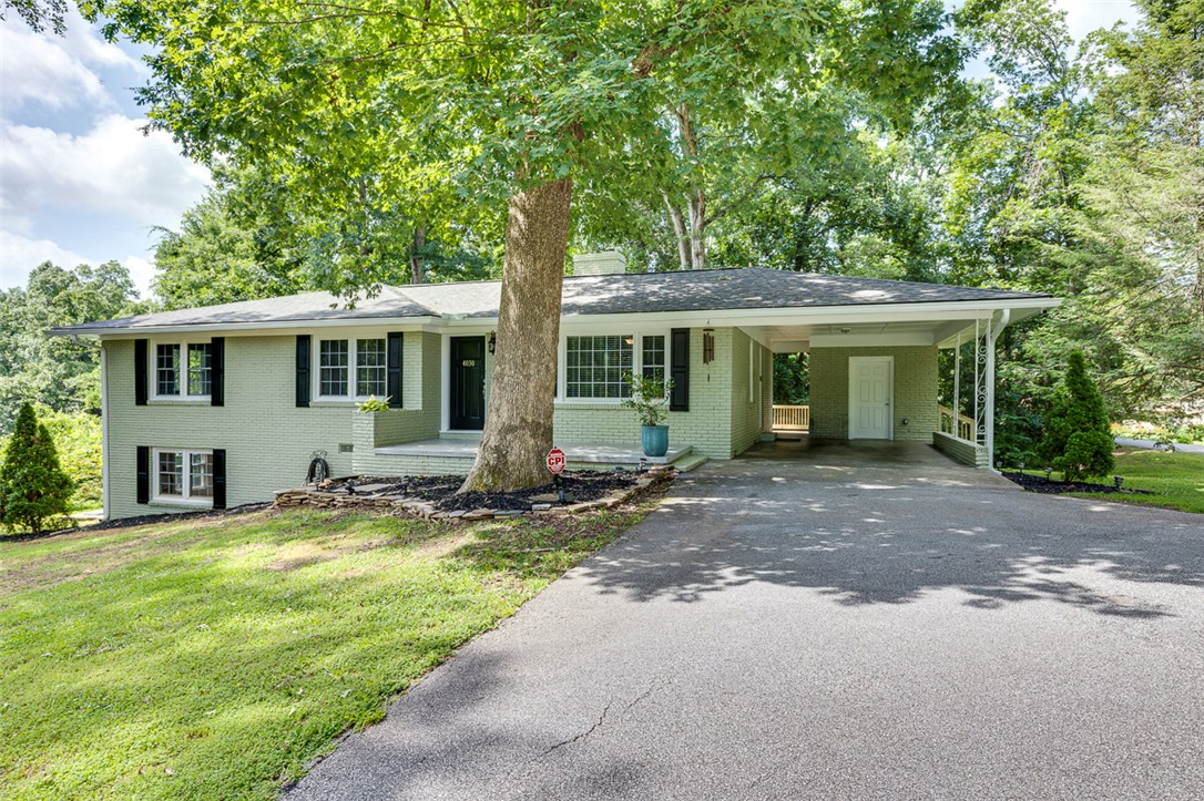 4030 Creekside Drive Seneca, SC 29672 - Photo 2 of 35