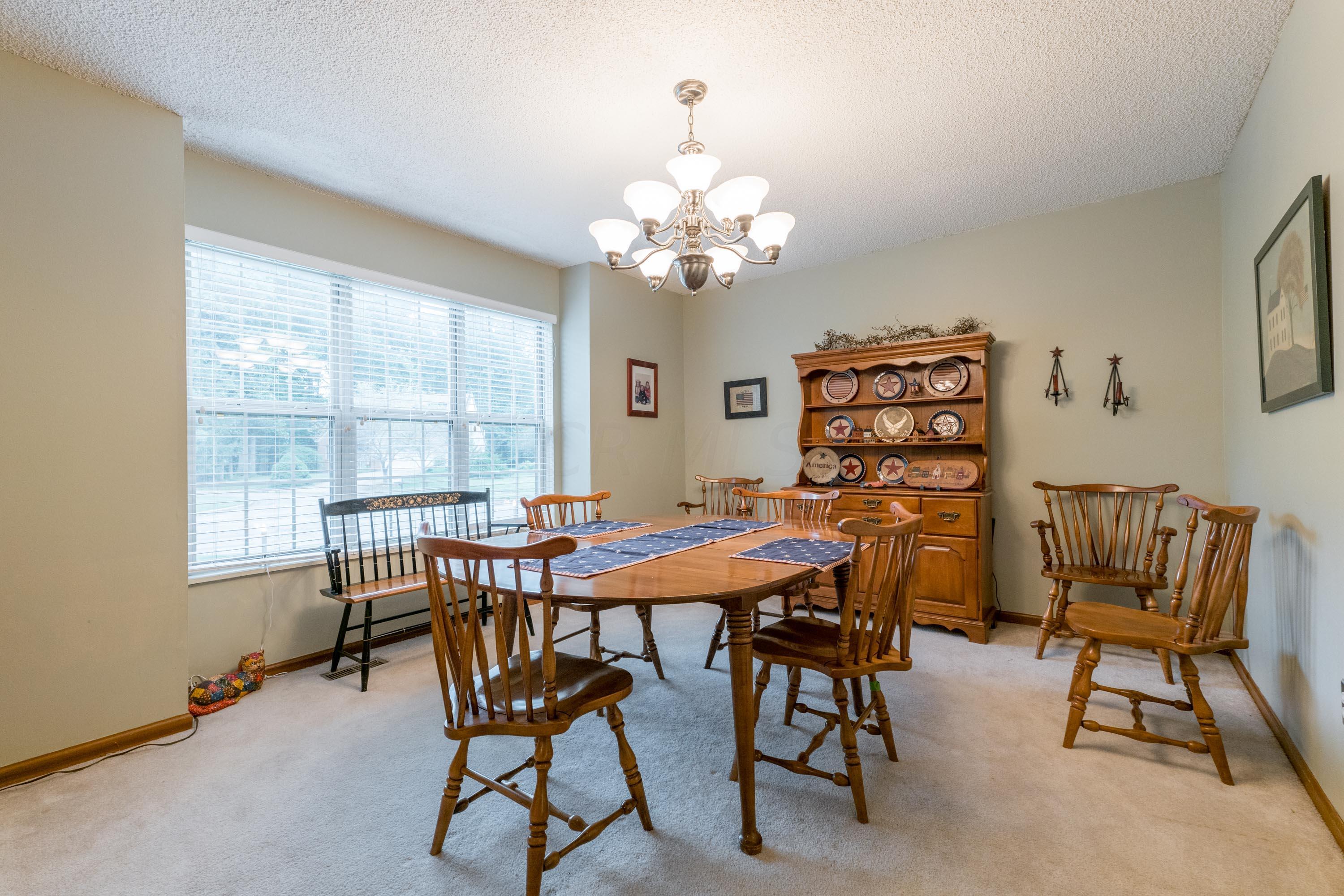 664 Ridenour Road Columbus, OH 43230 - Photo 25 of 77 022P1703923