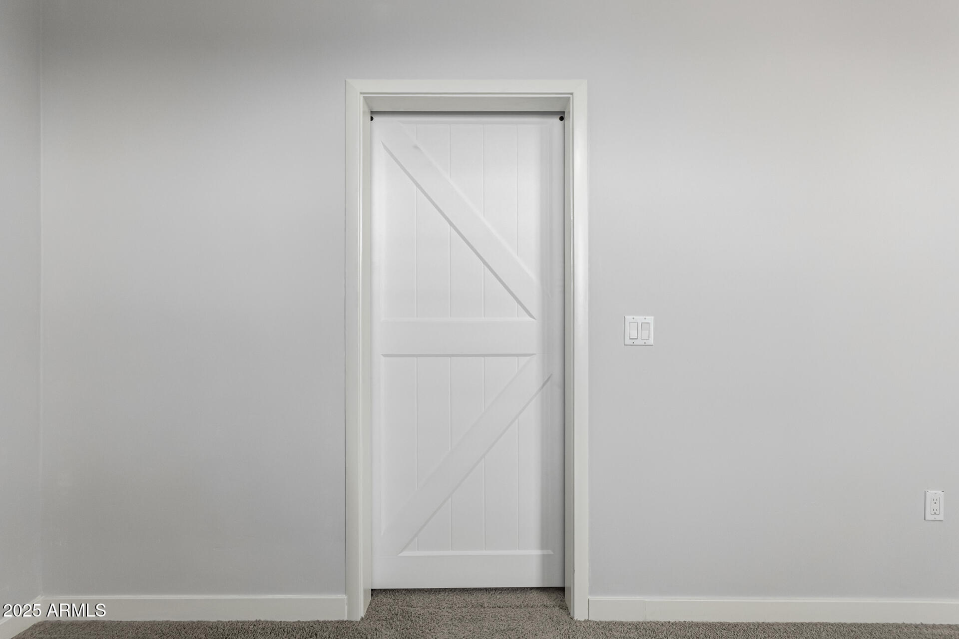 1056 North Miller Road Tempe, AZ 85288 - Photo 23 of 46 a view of front door