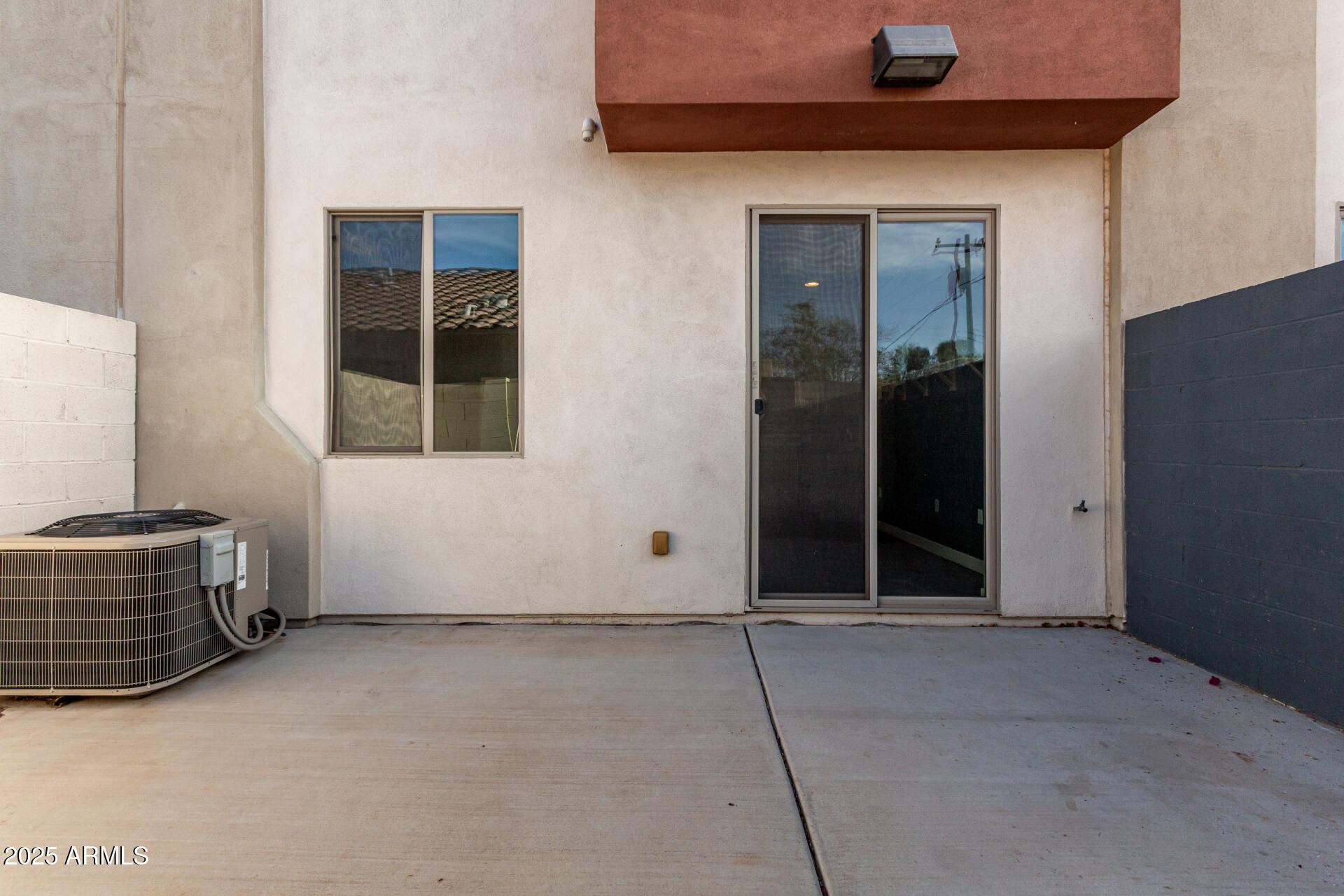 1056 North Miller Road Tempe, AZ 85288 - Photo 39 of 46 a view of an empty room with window