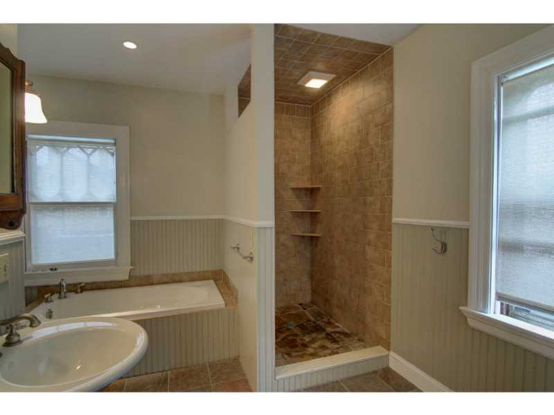 11 Kensington Road Cranston, RI 02905 - Photo 13 of 23 Master Bath/Spa.