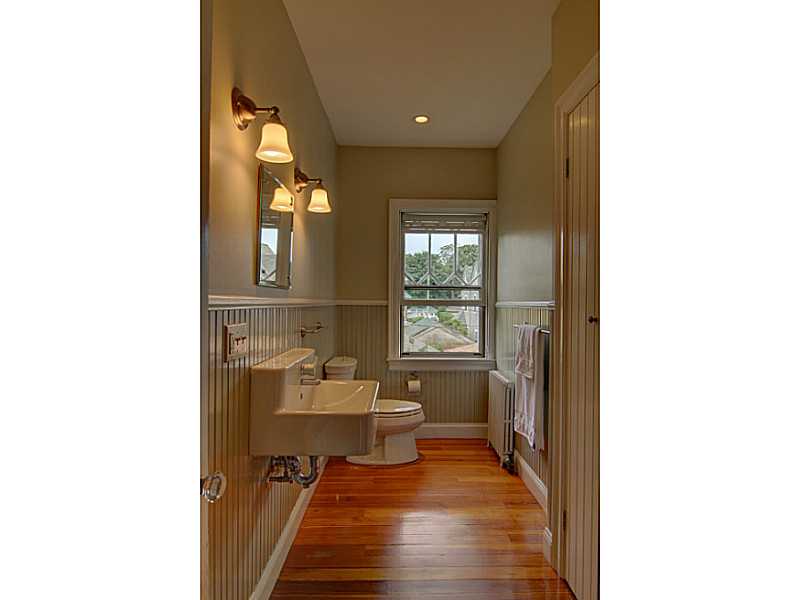 11 Kensington Road Cranston, RI 02905 - Photo 14 of 23 Bathroom.