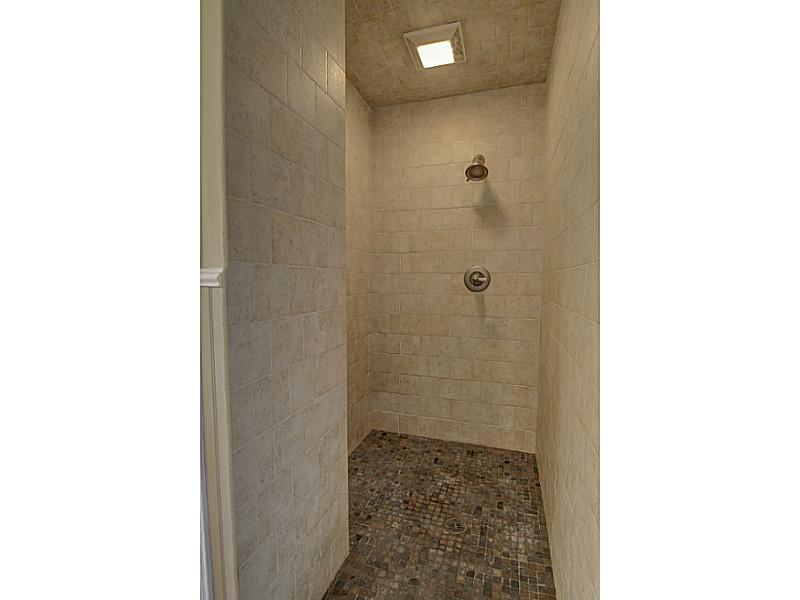 11 Kensington Road Cranston, RI 02905 - Photo 15 of 23 Bathroom.
