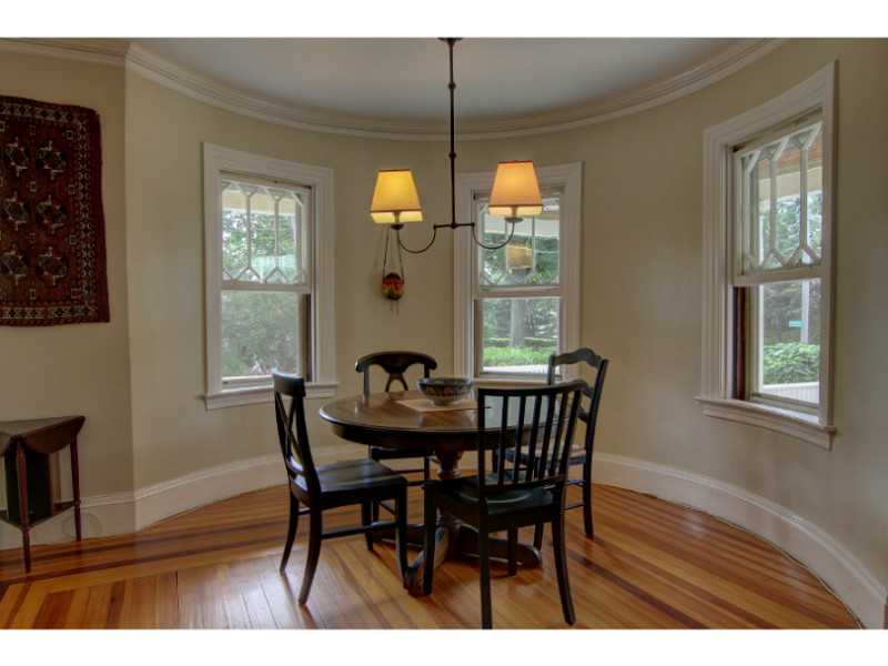 11 Kensington Road Cranston, RI 02905 - Photo 5 of 23 Dining Room.