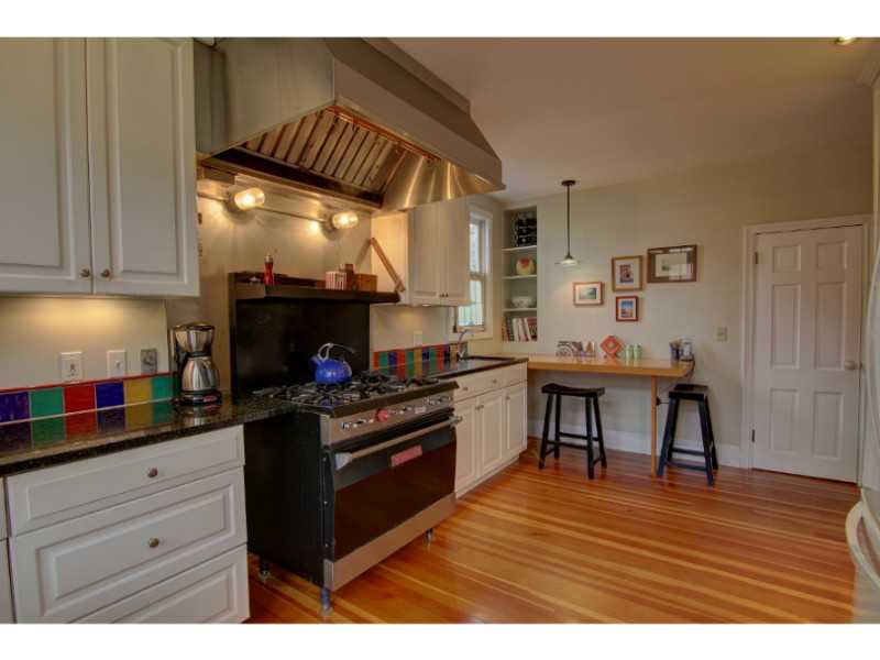 11 Kensington Road Cranston, RI 02905 - Photo 7 of 23 Kitchen.