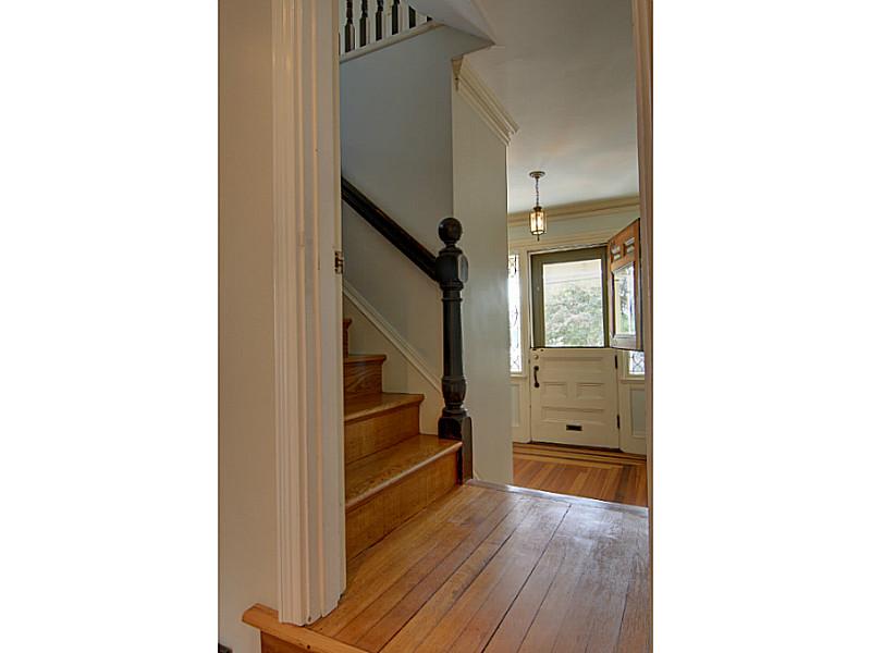 11 Kensington Road Cranston, RI 02905 - Photo 9 of 23 Interior Space/Layout.