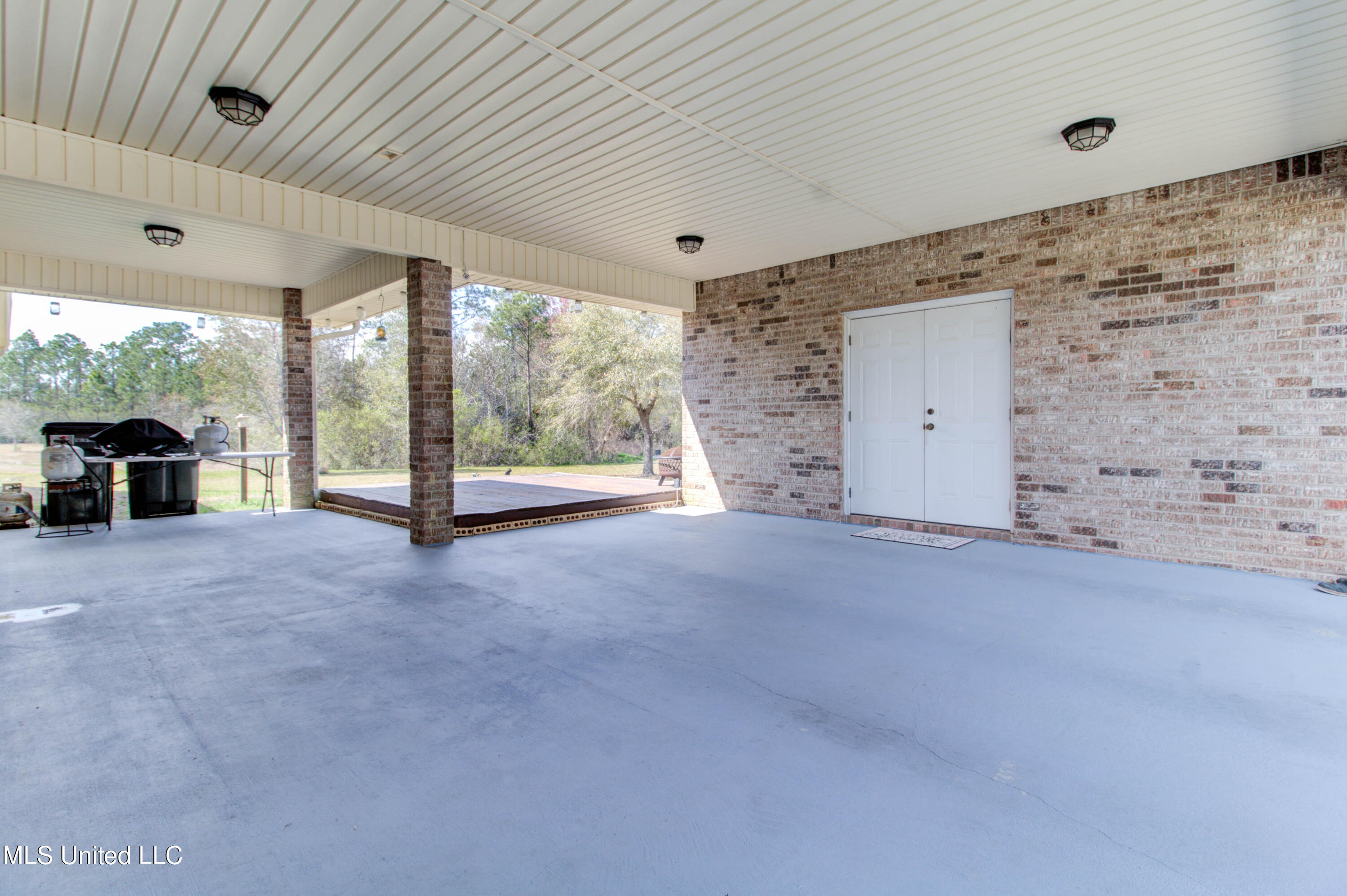 21015 Country Lane Kiln, MS 39556 - Photo 19 of 31 IMG_1298_299_300