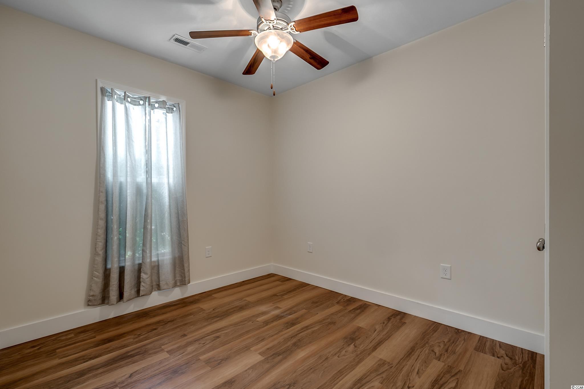 37 Fathom Lane Murrells Inlet, SC 29576 - Photo 23 of 35