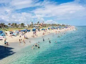 $1,500 | 15 South Palmway, Unit 2, Lake Worth Beach, FL 33460