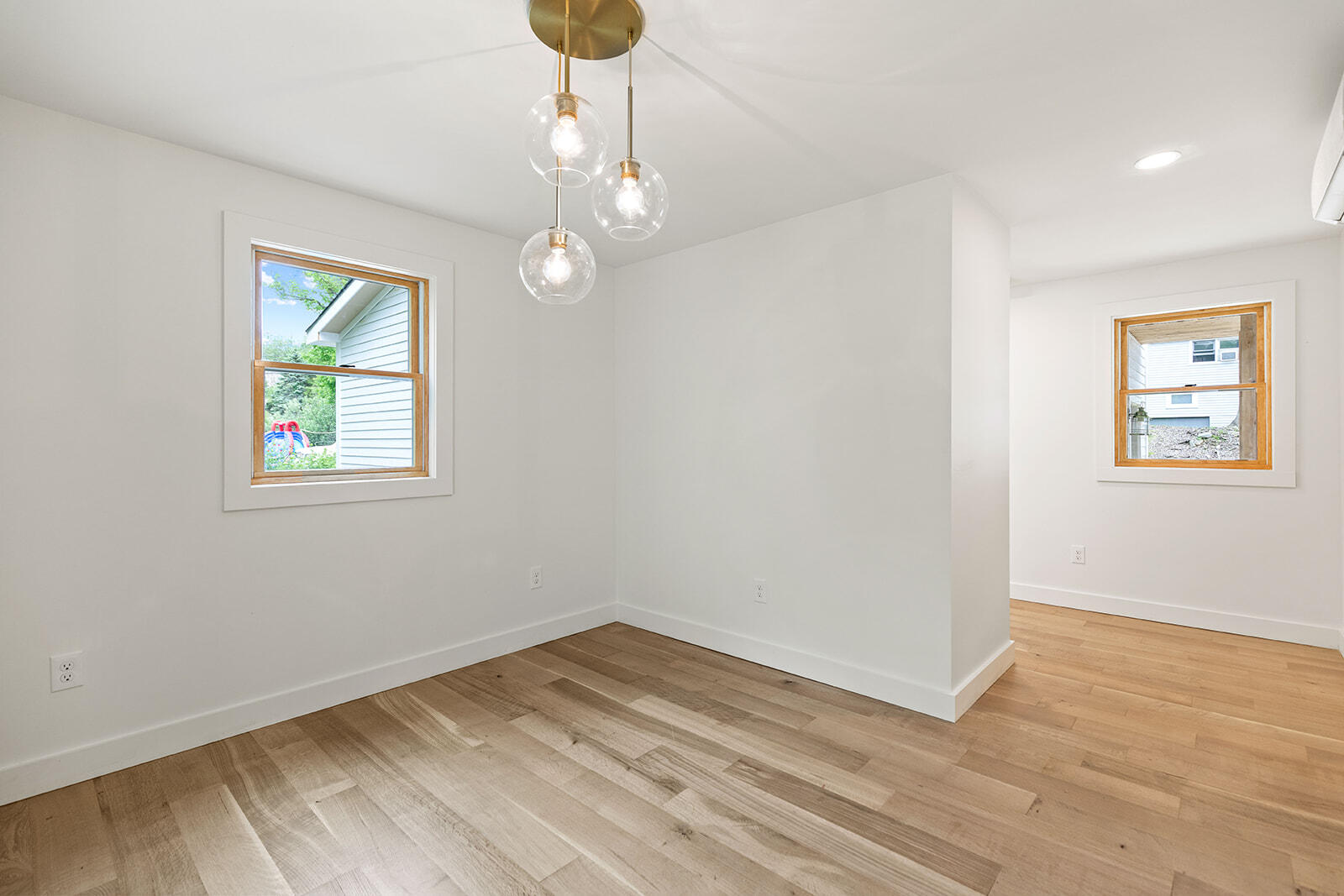 3 Cheverus Road Cape Elizabeth, ME 04107 - Photo 5 of 49 Dining to mudroom