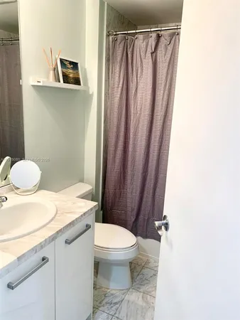 $3,200 | 253 Northeast 2nd Street, Unit 1008, Miami, FL 33132