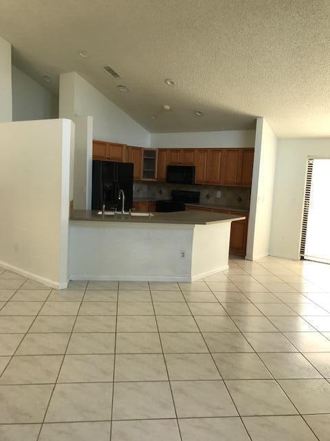 23196 Boca Club Colony Circle Boca Raton, FL 33433 - Photo 4 of 10 thumbnail_IMG_4481