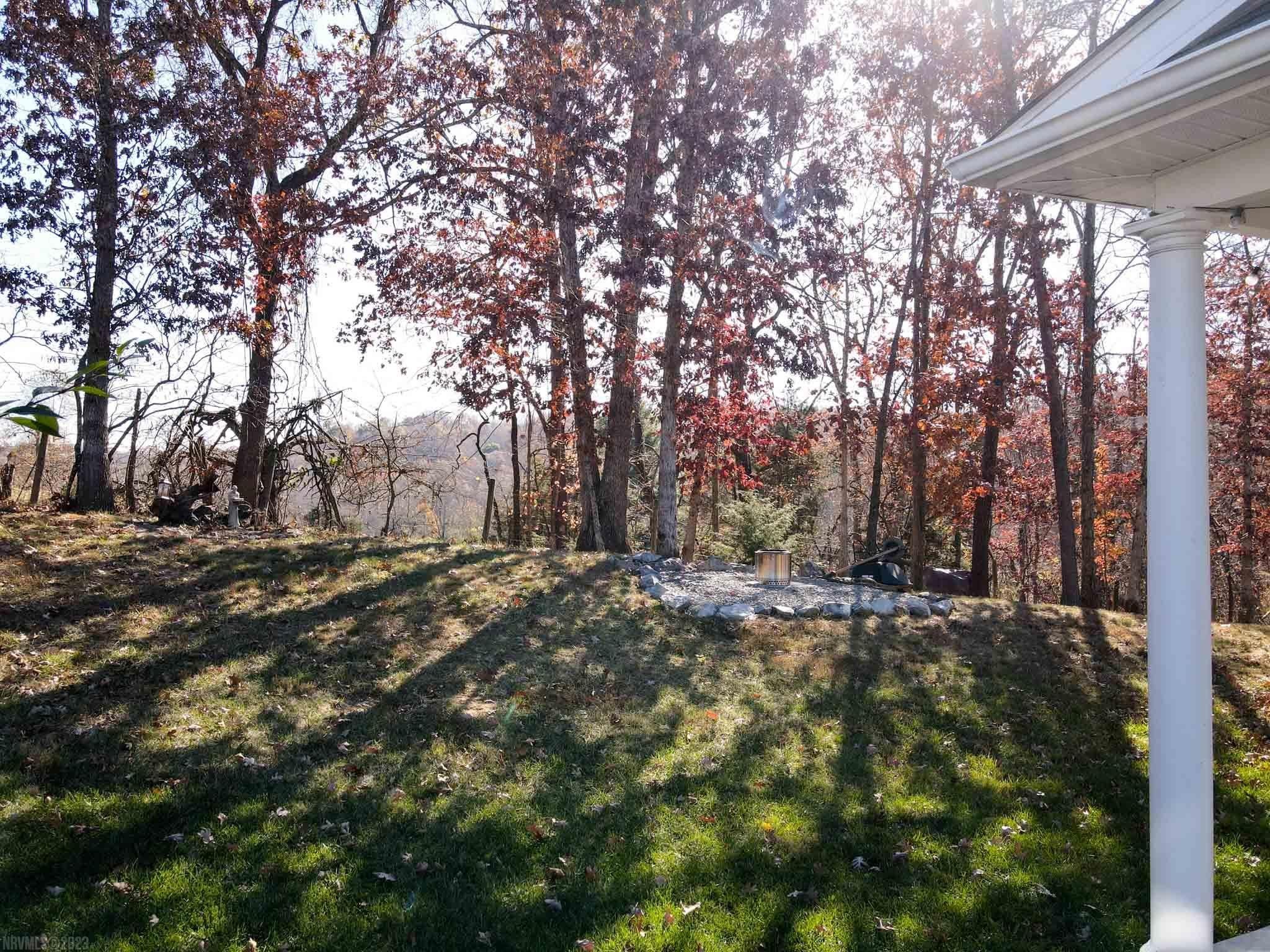 1054 Green Ridge Road Christiansburg, VA 24073 - Photo 29 of 32 Gallery Image 29