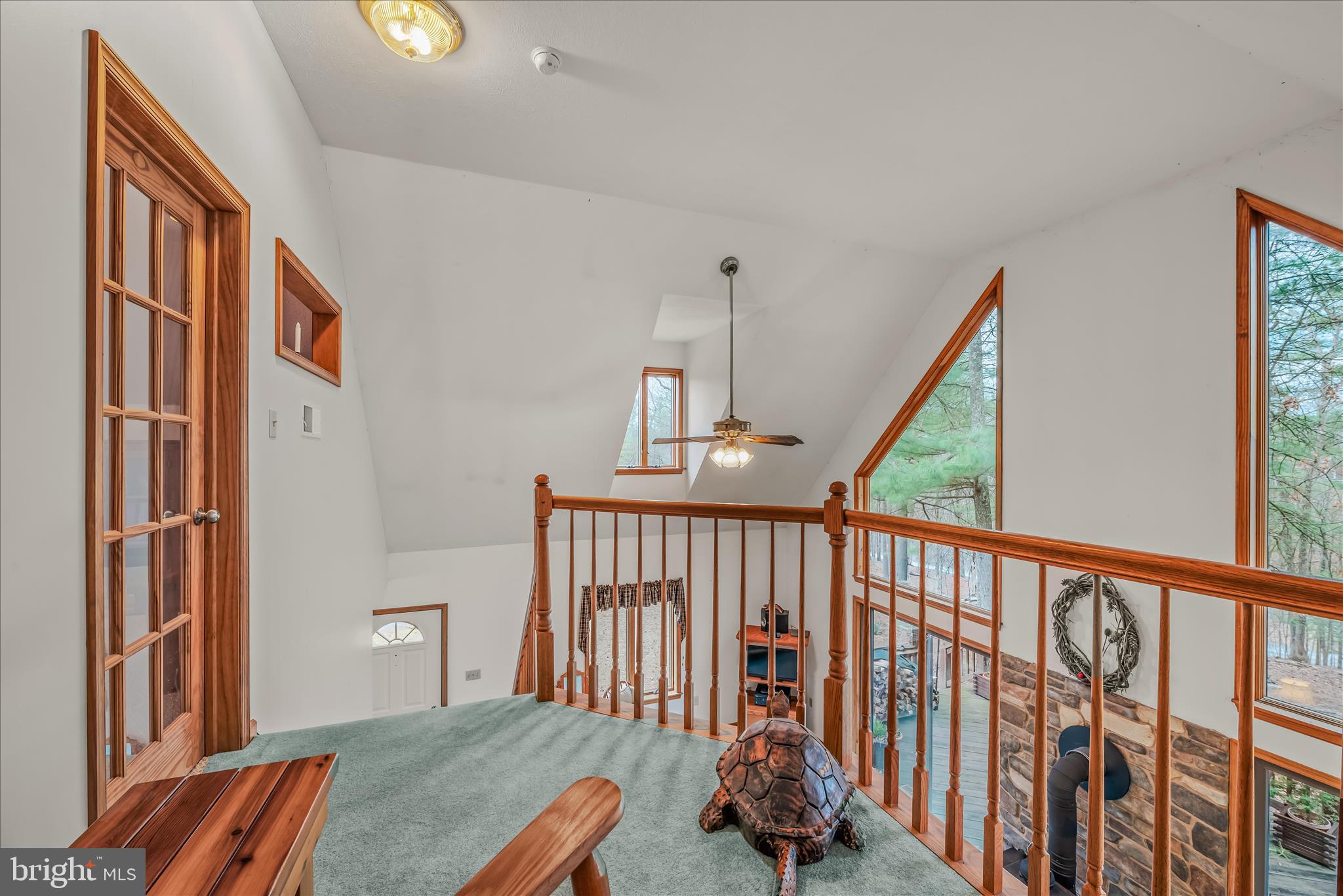 291 Dry Run Lane Berkeley Springs, WV 25411 - Photo 21 of 47 Landing