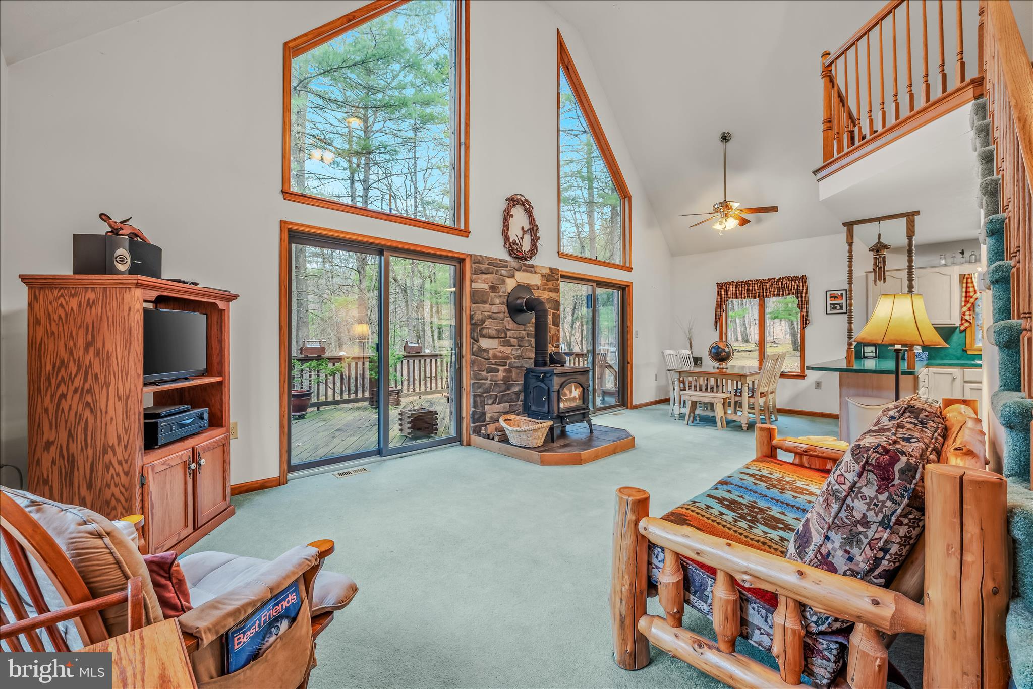 291 Dry Run Lane Berkeley Springs, WV 25411 - Photo 4 of 47 Entrance