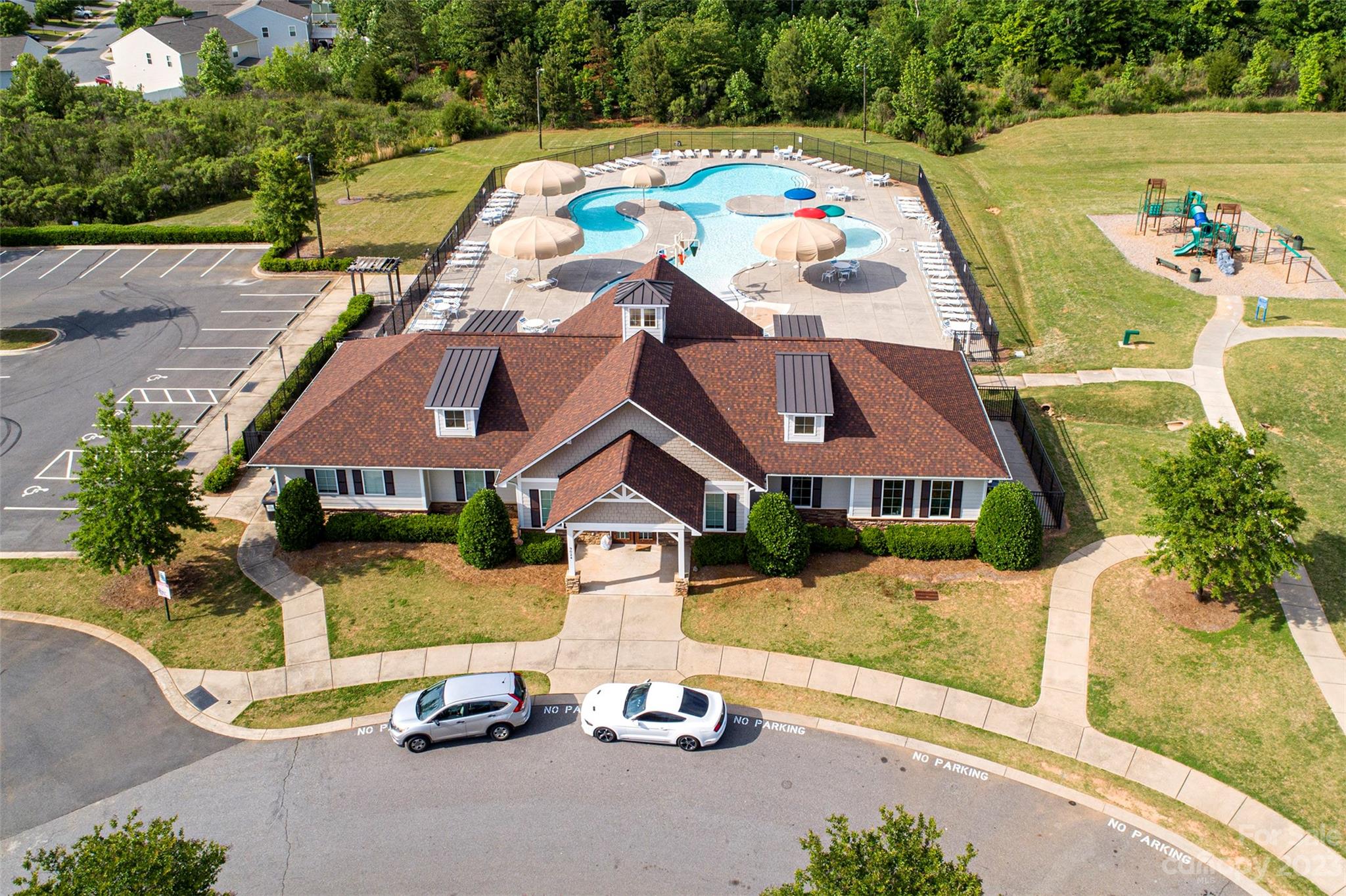 12802 Longstraw Road Charlotte, NC 28227 - Photo 31 of 33 Gallery Image 31