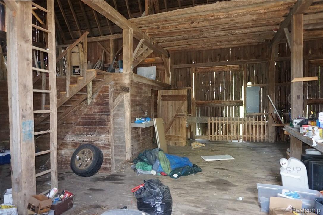10253 Byron Road Howell, MI 48855 - Photo 30 of 35 Repurpose Area.JPG