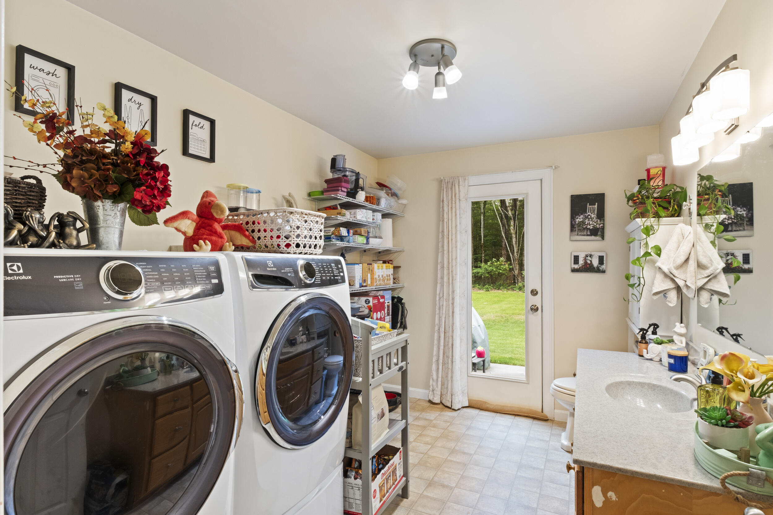 423 Gorden Road Readfield, ME 04355 - Photo 30 of 48 423_gorden_rd-interior-13