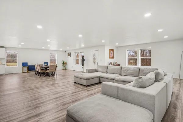 $490,000 | 21556 59 1/2 Street, Bangor, MI 49013